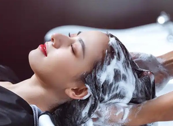 解决头发枯黄的有效方法