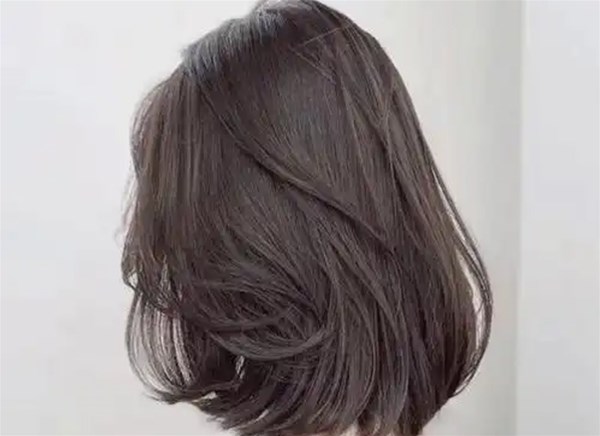 快速剪短发方法和技巧
