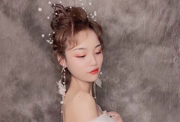时尚生活彩妆培训
